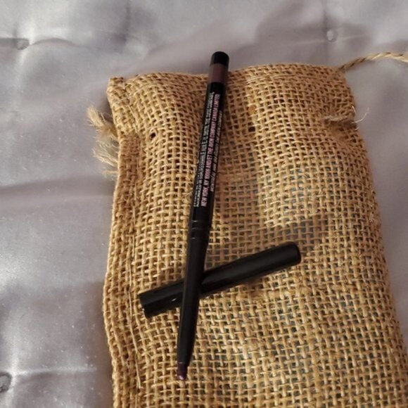 AVON FMG Diamond Eyeliner- Glimmer Sugar Plum Easy Glide - Picture 6 of 9